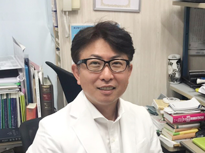 医師 西山 敬浩